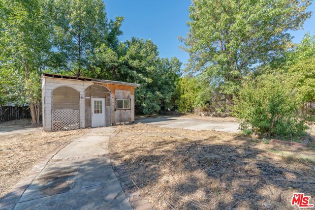 23357 Hatteras Street, Woodland Hills (los Angeles), CA 91367