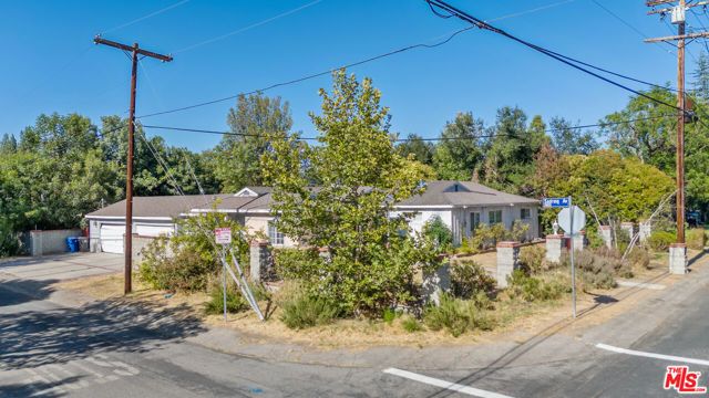 23357 Hatteras Street, Woodland Hills (los Angeles), CA 91367