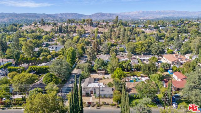 23357 Hatteras Street, Woodland Hills (los Angeles), CA 91367