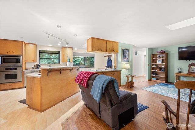 4617 200th Street SE, Bothell, WA 98012