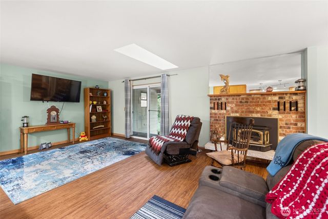 4617 200th Street SE, Bothell, WA 98012