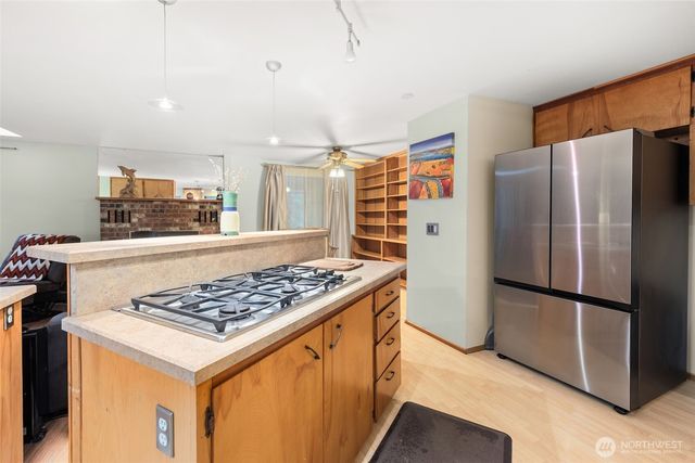 4617 200th Street SE, Bothell, WA 98012