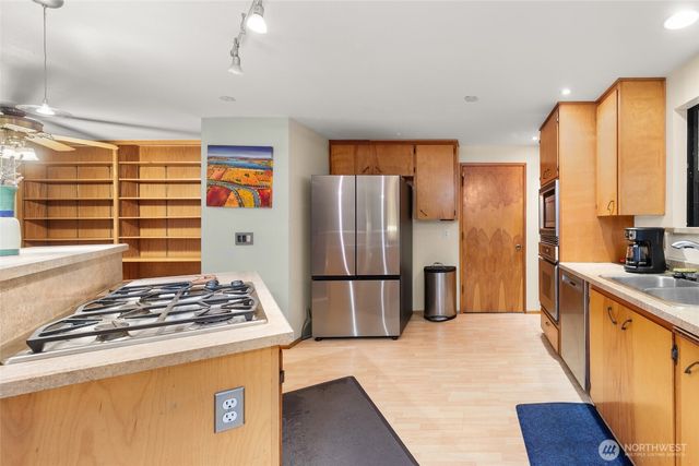 4617 200th Street SE, Bothell, WA 98012