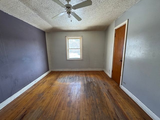 9926 S Luella Avenue, Chicago, IL 60617