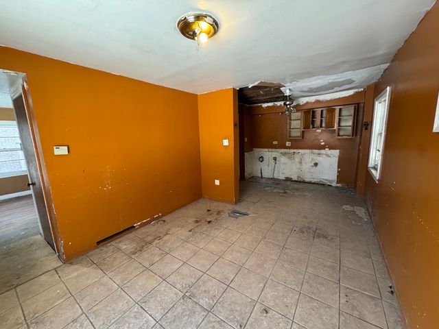 9926 S Luella Avenue, Chicago, IL 60617