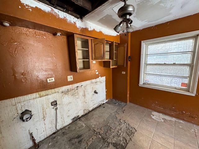 9926 S Luella Avenue, Chicago, IL 60617