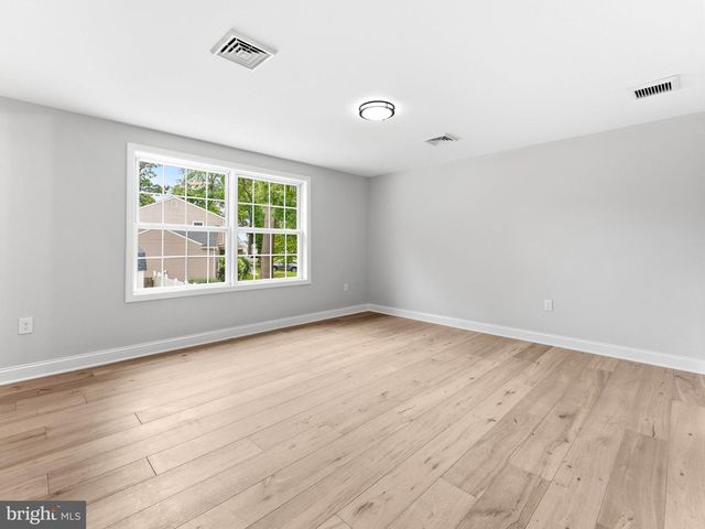 14 TIFFANY PL, Sicklerville, NJ 08081