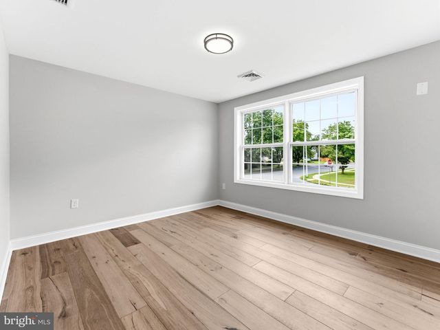 14 TIFFANY PL, Sicklerville, NJ 08081