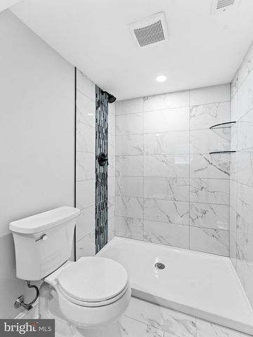 14 TIFFANY PL, Sicklerville, NJ 08081