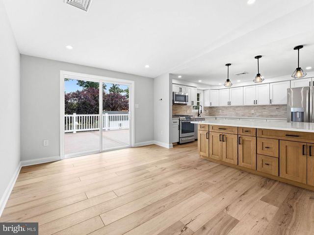 14 TIFFANY PL, Sicklerville, NJ 08081