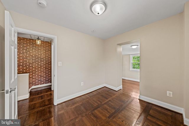825 S IVY ST, Arlington, VA 22204