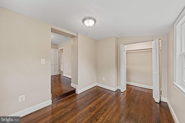 825 S IVY ST, Arlington, VA 22204