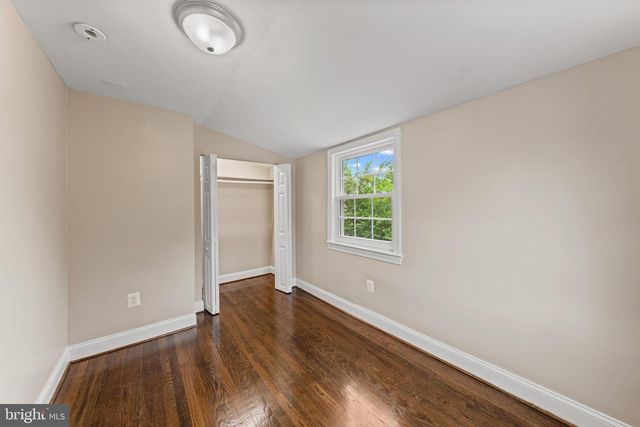 825 S IVY ST, Arlington, VA 22204