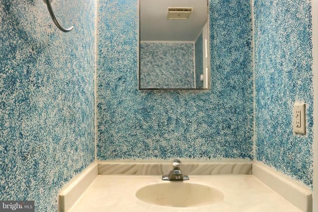 2629 GATEWAY DR, Harrisburg, PA 17110