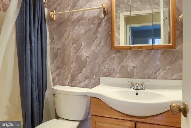 2629 GATEWAY DR, Harrisburg, PA 17110