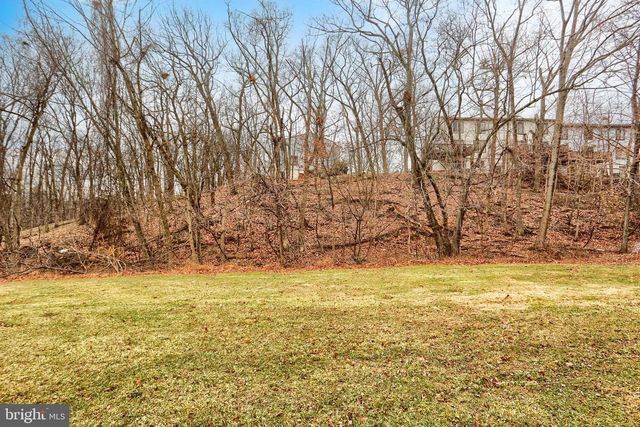 2629 GATEWAY DR, Harrisburg, PA 17110