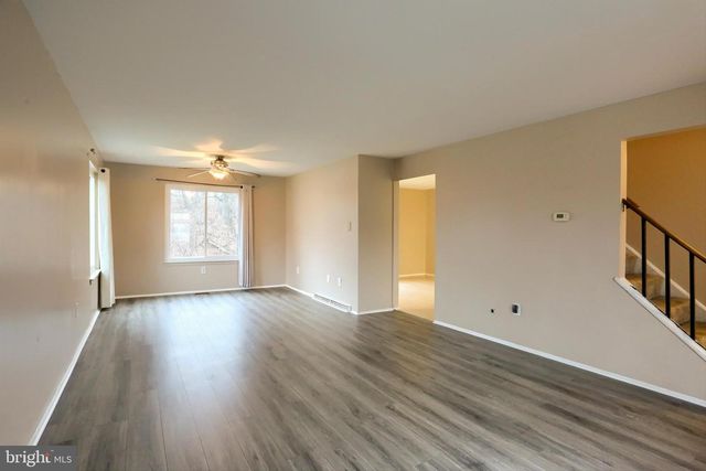 2629 GATEWAY DR, Harrisburg, PA 17110