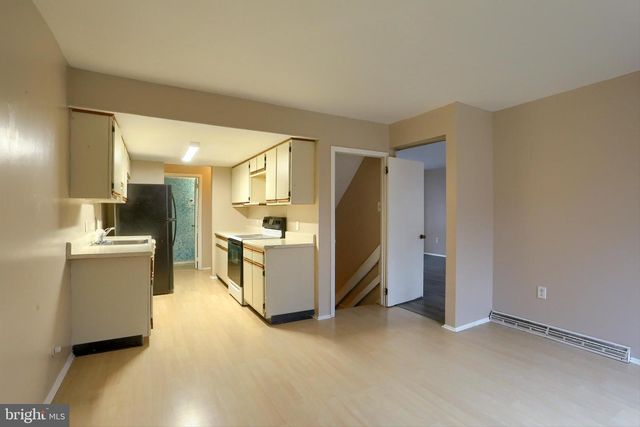 2629 GATEWAY DR, Harrisburg, PA 17110