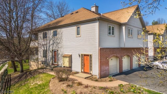 82 Sunrise Dr, Hanover Twp., NJ 07981