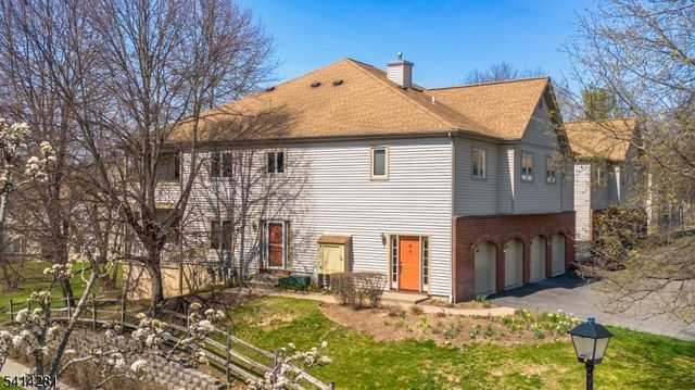 82 Sunrise Dr, Hanover Twp., NJ 07981