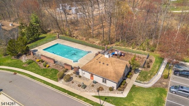 82 Sunrise Dr, Hanover Twp., NJ 07981