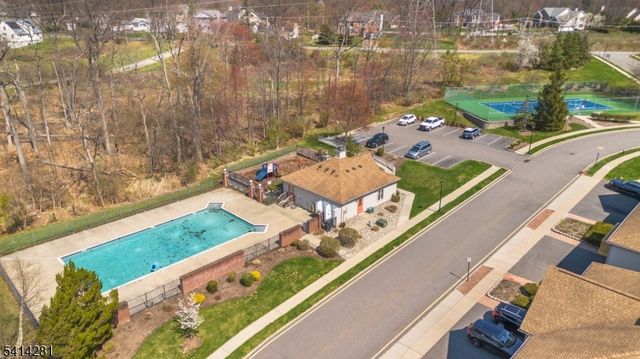 82 Sunrise Dr, Hanover Twp., NJ 07981