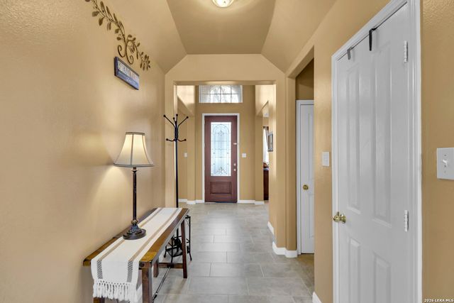 2611 Menard, San Antonio, TX 78251