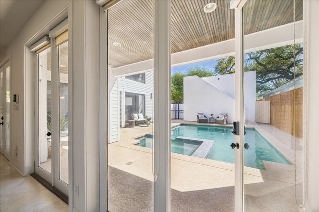 427 W 27th Street, Houston, TX 77008