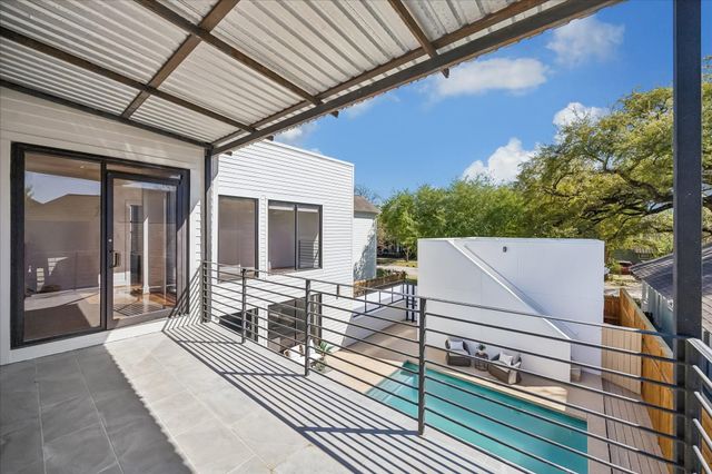 427 W 27th Street, Houston, TX 77008