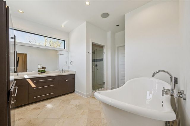 427 W 27th Street, Houston, TX 77008