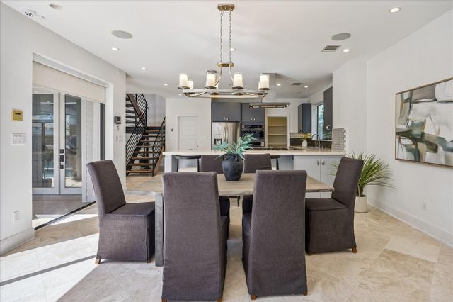 427 W 27th Street, Houston, TX 77008