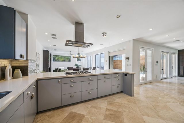 427 W 27th Street, Houston, TX 77008