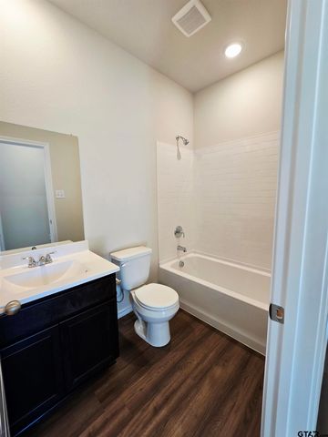 611 Park Central, Chandler, TX 75758