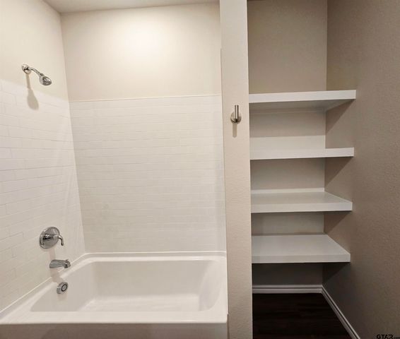 611 Park Central, Chandler, TX 75758