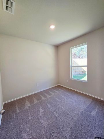 611 Park Central, Chandler, TX 75758