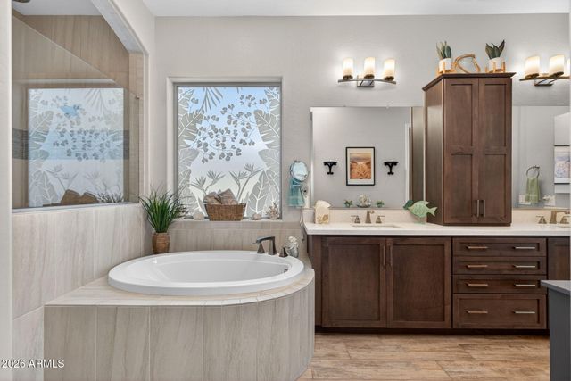 21237 W MINNEZONA Avenue, Buckeye, AZ 85396