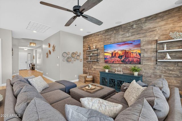 21237 W MINNEZONA Avenue, Buckeye, AZ 85396