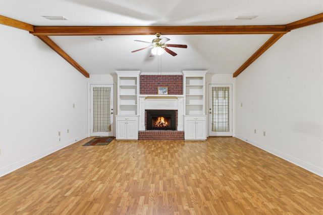 33 Joe Traylor Rd., Hattiesburg, MS 39402