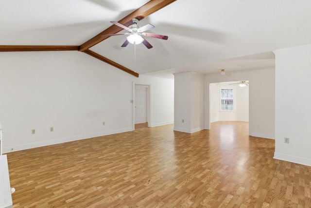 33 Joe Traylor Rd., Hattiesburg, MS 39402