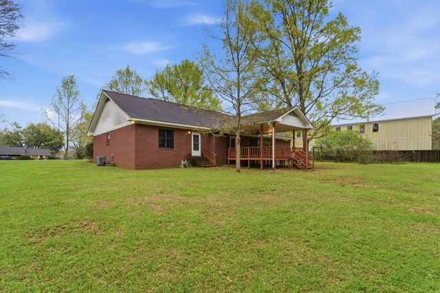 33 Joe Traylor Rd., Hattiesburg, MS 39402