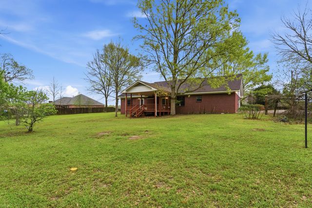 33 Joe Traylor Rd., Hattiesburg, MS 39402