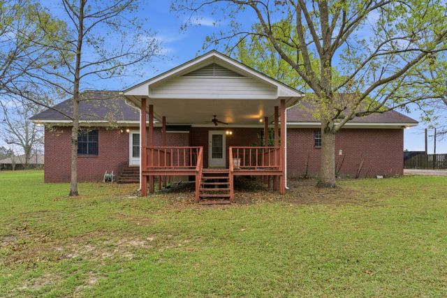 33 Joe Traylor Rd., Hattiesburg, MS 39402