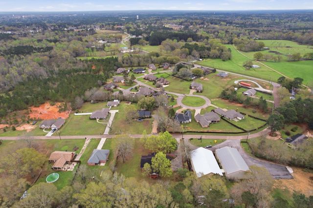 33 Joe Traylor Rd., Hattiesburg, MS 39402