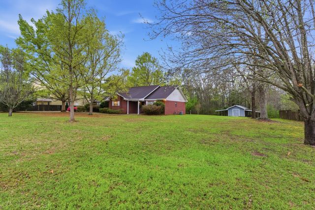 33 Joe Traylor Rd., Hattiesburg, MS 39402