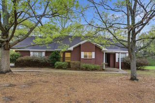 33 Joe Traylor Rd., Hattiesburg, MS 39402