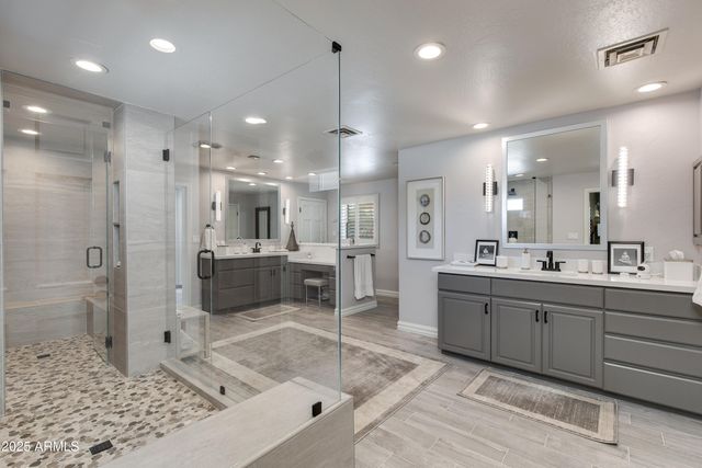 87 BILTMORE Estate, Phoenix, AZ 85016