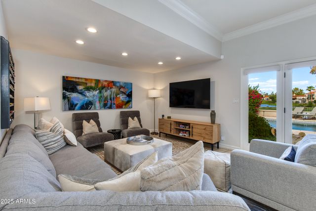 87 BILTMORE Estate, Phoenix, AZ 85016