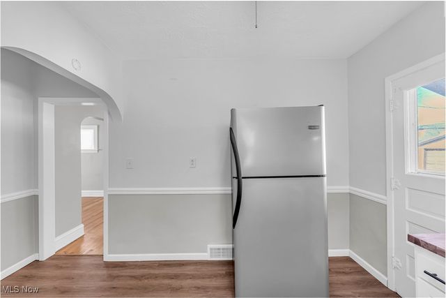 4002 Maplecrest Avenue, Parma, OH 44134