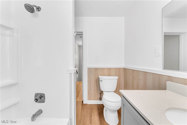 4002 Maplecrest Avenue, Parma, OH 44134