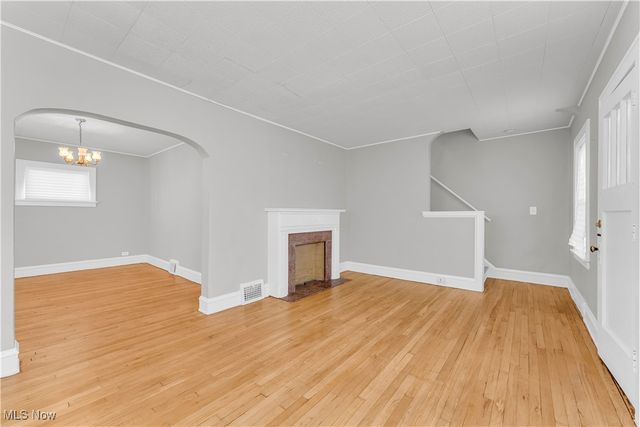 4002 Maplecrest Avenue, Parma, OH 44134